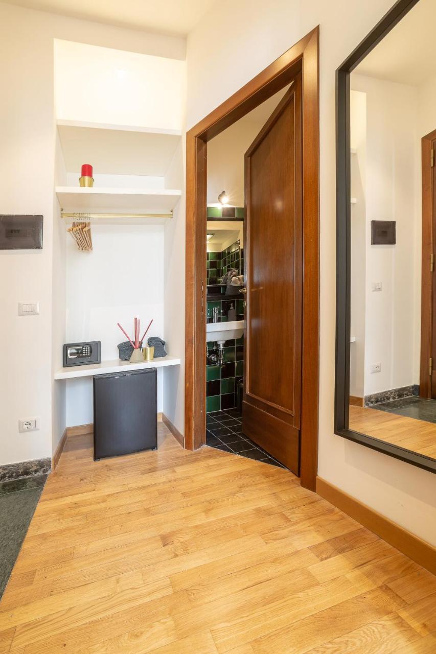 Lombardia40 Luxury Suites Roma Ngoại thất bức ảnh